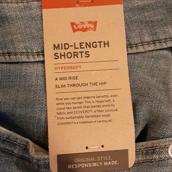 Levi's Women's Denim Mid Length Shorts Size 22W - Picture 2 of 8